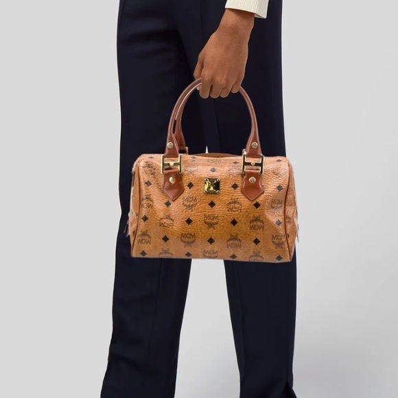 💎AUTHENTIC💎 MCM Cognac Visetos Boston Bag with matching small coin pouch - Picture 3 of 17